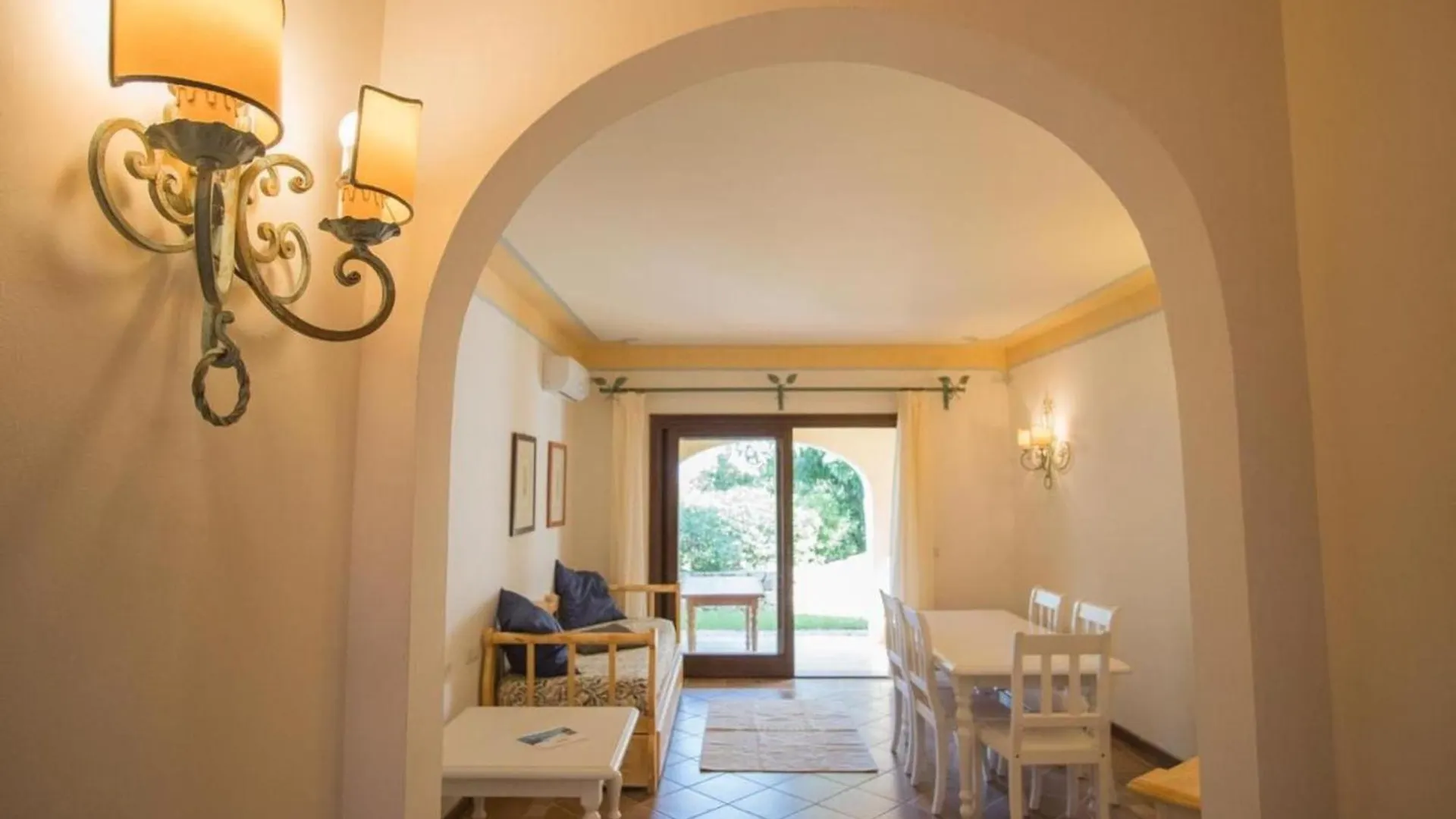 Beautiful Il Giardino Degli Oleandri One Bedroom Sleeps Two Num0850 Лиша-ди-Вакка 0*,