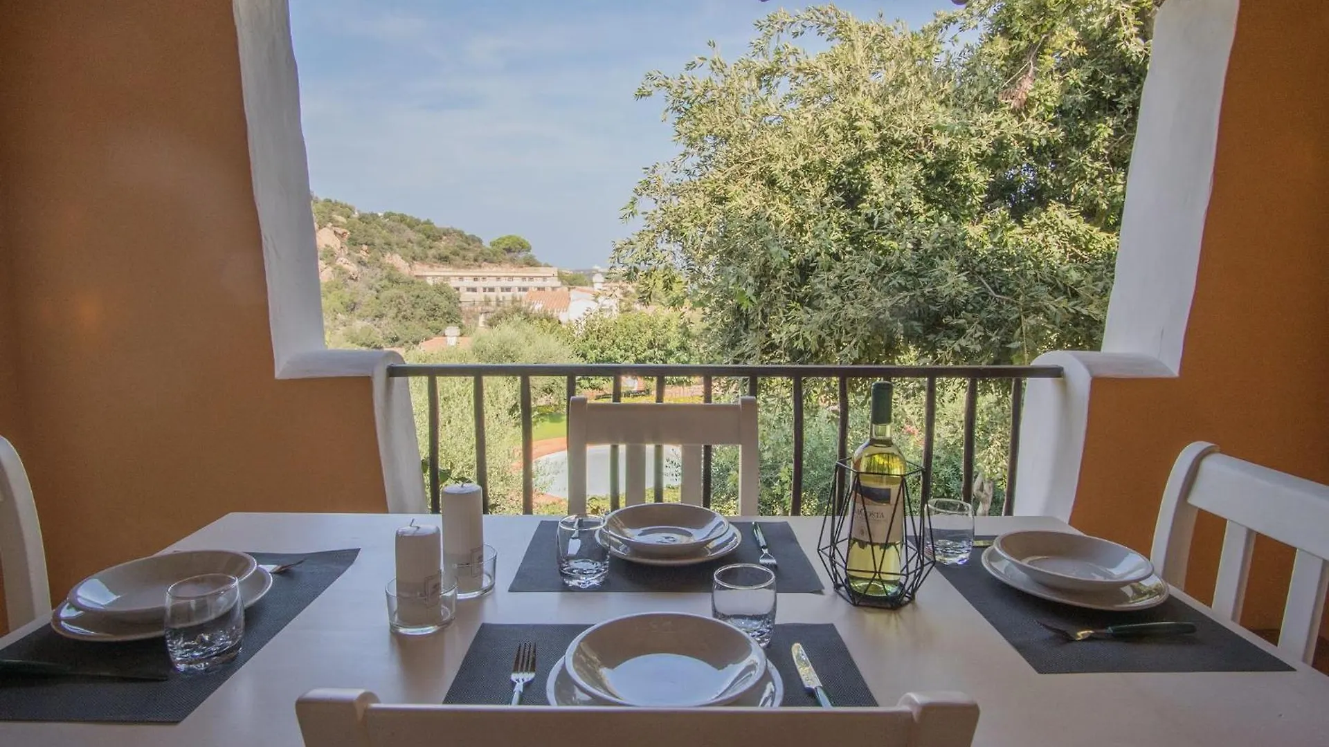Beautiful Il Giardino Degli Oleandri One Bedroom Sleeps Two Num0850 Лиша-ди-Вакка