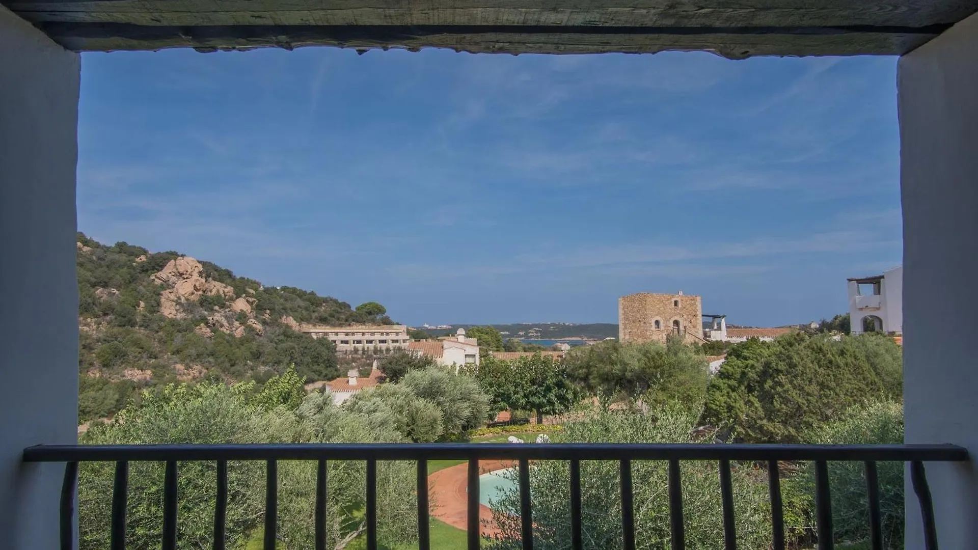 Апартаменты Beautiful Il Giardino Degli Oleandri One Bedroom Sleeps Two Num0850 Лиша-ди-Вакка