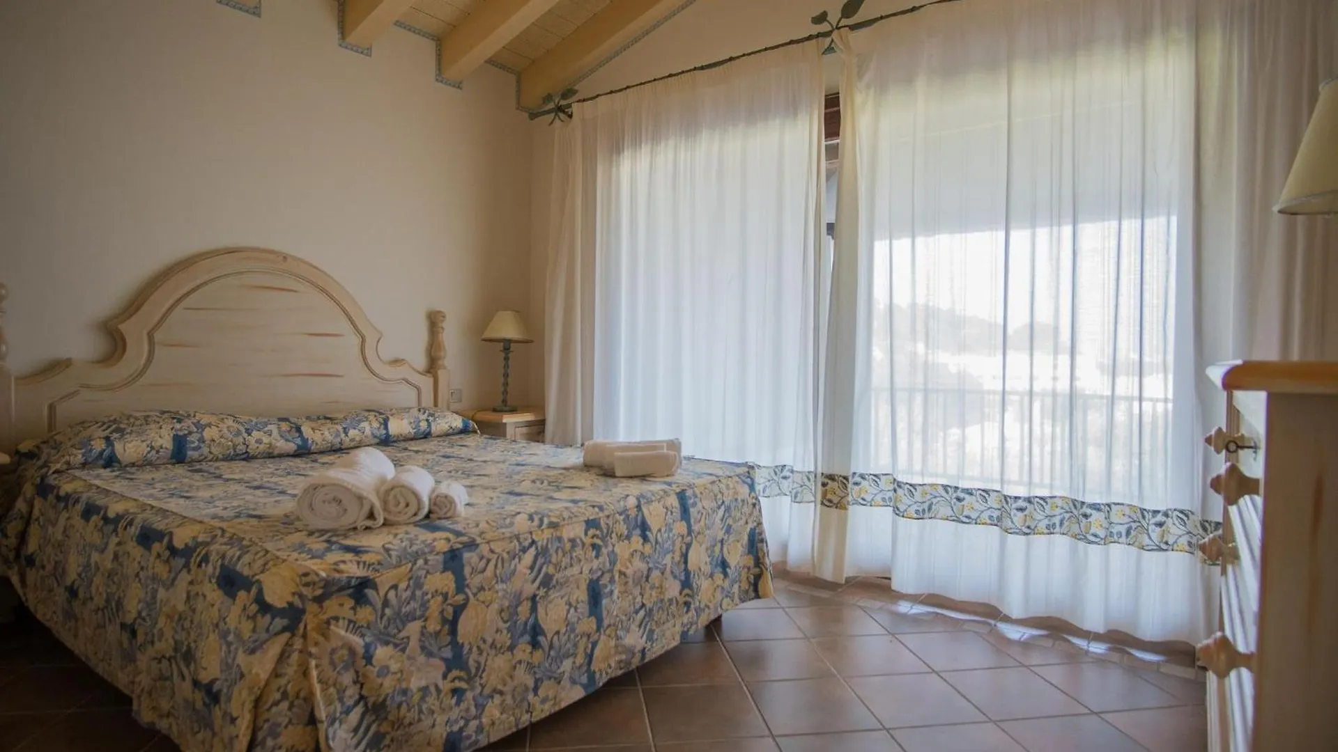 Beautiful Il Giardino Degli Oleandri One Bedroom Sleeps Two Num0850 Лиша-ди-Вакка